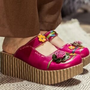 Soffia Pink Floral Leather Slip On Wedge Slide In Size 9 NWOT